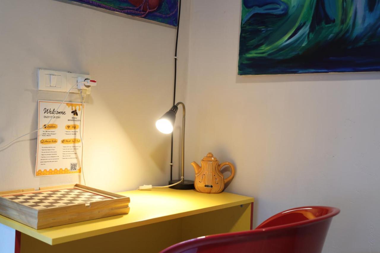 Hoja Hostel Tiranë Eksteriør bilde