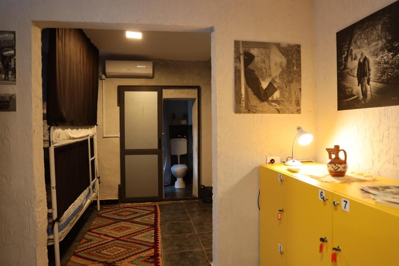 Hoja Hostel Tiranë Eksteriør bilde